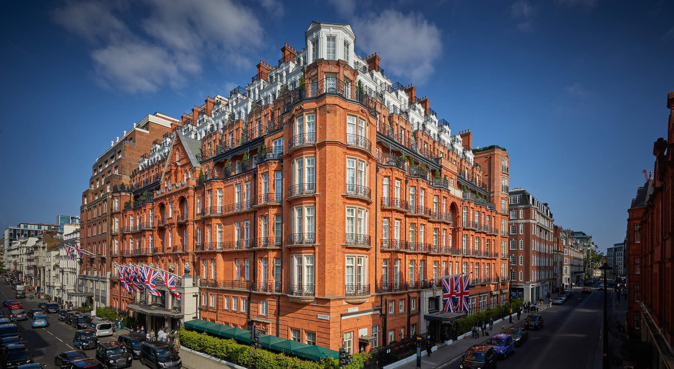 Claridge Penthouse & Signature Suites